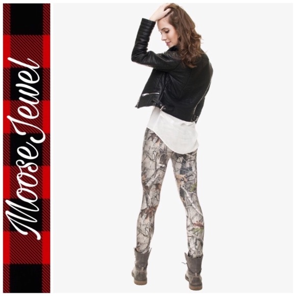 🌲MOOSEJEWEL🌲Peach skin 🍑 Camo Leggings - Picture 2 of 5